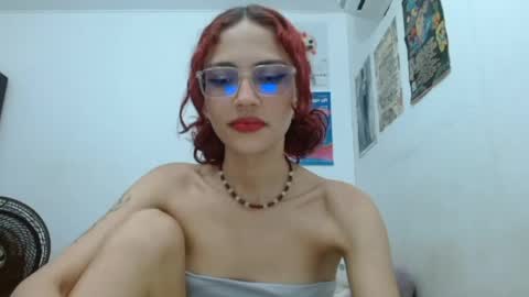 Lorena online show from May 22, 2:40 am