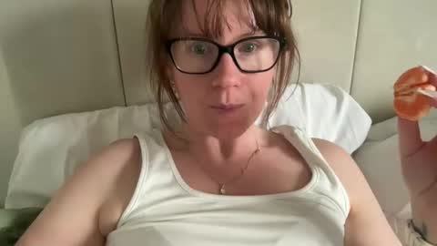 Rosie online show from April 4, 3:30 pm