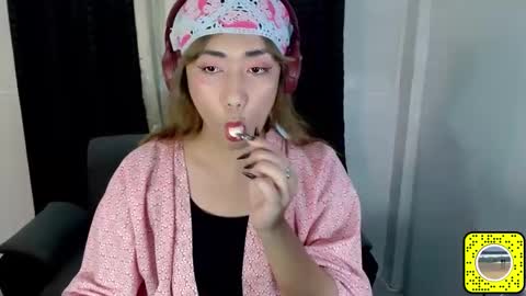 red_kitsune69 online show from March 10, 6:27 am