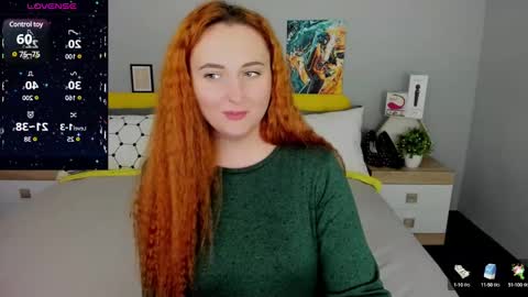 Snapshot of red_naughtyfox chatting on February 2, 10:28 pm Lessy Fox online show from February 2, 10:28 pm