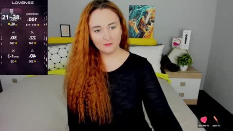 Snapshot of red_naughtyfox chatting on March 9, 7:37 pm Lessy Fox online show from March 9, 7:37 pm