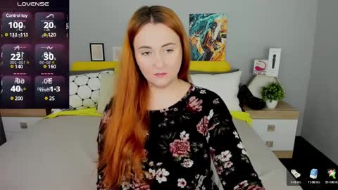 Snapshot of red_naughtyfox chatting on March 8, 6:05 pm Lessy Fox online show from March 8, 6:05 pm