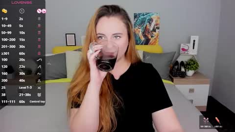 Lessy Fox online show from October 24, 7:03 pm