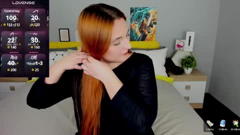 Snapshot of red_naughtyfox chatting on March 7, 6:22 pm Lessy Fox online show from March 7, 6:22 pm