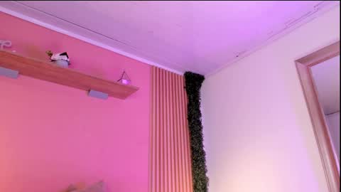 Stefany    online show from November 26, 8:49 pm