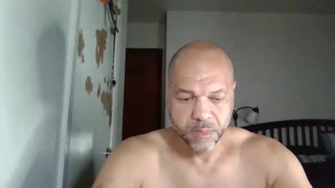 Redbone online show from April 21, 3:02 am