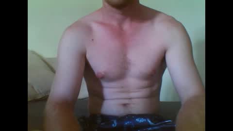 redfur_tigrrluvr online show from February 3, 3:20 am