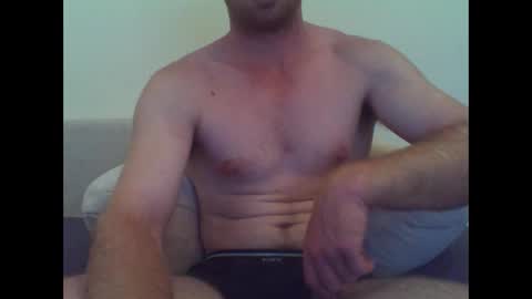 redfur_tigrrluvr online show from January 22, 1:10 am