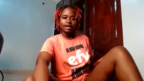 redrubyyyy online show from November 29, 9:39 am