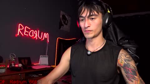 Snapshot of redrum_696 chatting on October 8, 6:36 pm Red online show from October 8, 6:36 pm