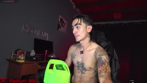 Red online show from November 3, 5:36 pm