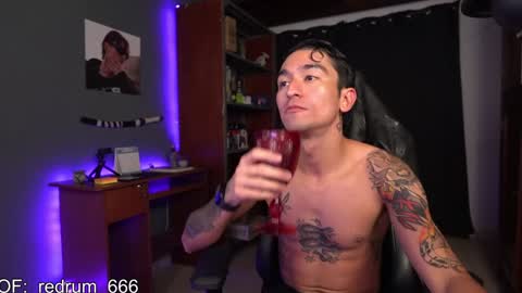 Snapshot of redrum_696 chatting on January 30, 9:36 pm Red online show from January 30, 9:36 pm