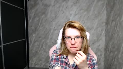 Regina online show from March 9, 2:39 am