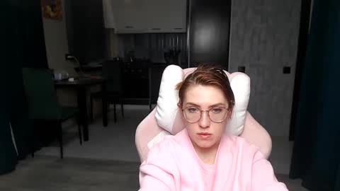 Regina online show from November 9, 5:33 am