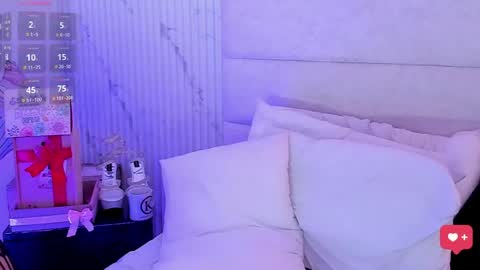 reginavegaa online show from May 14, 4:16 pm