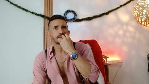   REIKO  online show from December 4, 6:18 pm