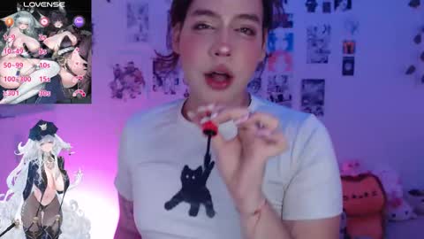 REIKO online show from December 13, 7:53 pm