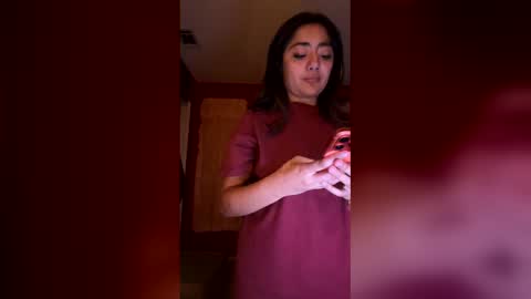 reinaassss online show from April 9, 5:00 am