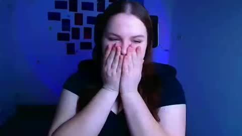 Reina online show from March 1, 6:17 am