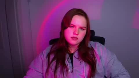 Reina online show from December 19, 2:12 pm