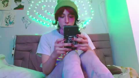 reiv_femboy online show from March 15, 3:44 am