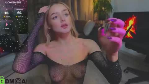 Anna online show from October 10, 4:02 pm