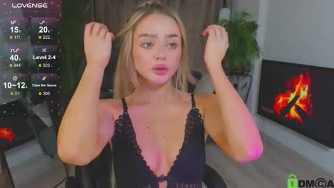 Anna online show from October 9, 4:01 pm