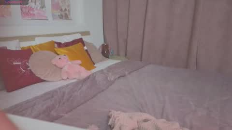 Anna online show from September 27, 3:32 pm