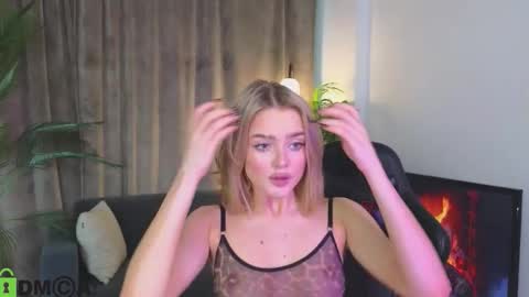 Anna online show from October 24, 12:06 pm