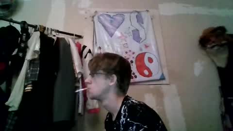tylerBurnham online show from June 25, 5:12 am