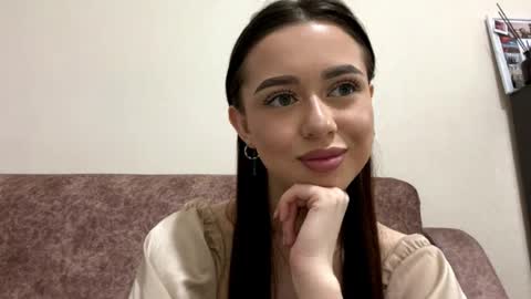 Mila online show from March 25, 4:14 pm