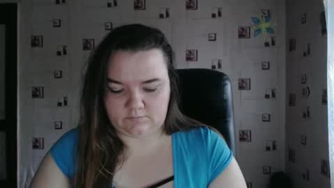 renataoia online show from January 24, 12:52 pm