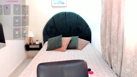      online show from January 17, 12:14 pm