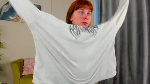 rene_shine online show from November 25, 9:19 am