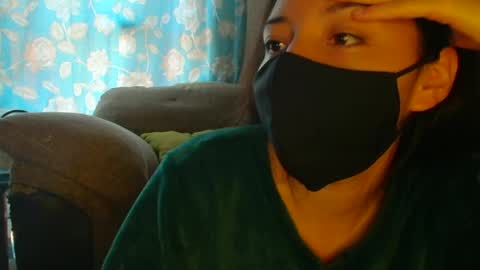 Snapshot of reni_tendress chatting on September 9, 4:07 pm reni_tendress online show from September 9, 4:07 pm