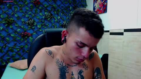 R E N E  online show from February 19, 4:34 am