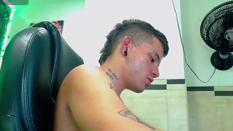 R E N E  online show from February 20, 11:09 am