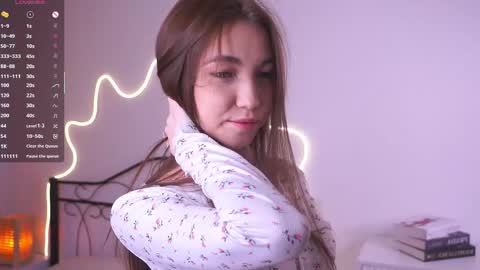 Olivia online show from March 29, 8:10 pm