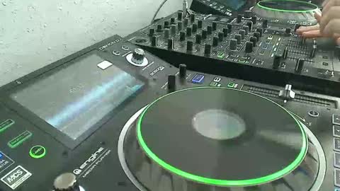 GearPorn online show from December 8, 6:17 pm