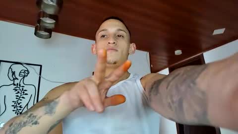 reymasterhot online show from March 2, 7:42 pm