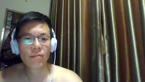 rhgfhdfhg1029 online show from February 25, 3:48 pm