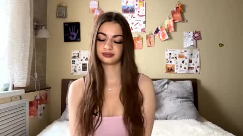 Snapshot of rhiannonmuccigrosso chatting on October 24, 9:43 am Anna online show from October 24, 9:43 am