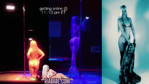 Snapshot of riababe chatting on September 29, 3:05 am ria  online show from September 29, 3:05 am