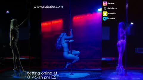 Snapshot of riababe chatting on February 24, 3:44 am ria  online show from February 24, 3:44 am