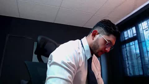 Ricardo online show from November 12, 2:52 pm