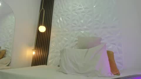 Ricky  online show from October 6, 1:29 pm