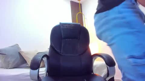 Ricky  online show from March 6, 8:05 pm