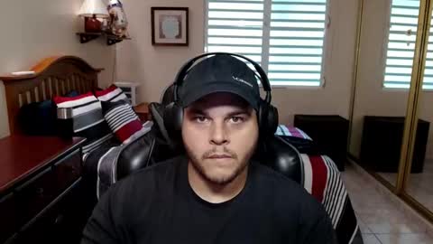 Ricky online show from December 8, 8:36 pm