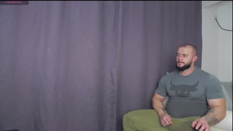 rickymiami1 online show from December 1, 6:28 pm