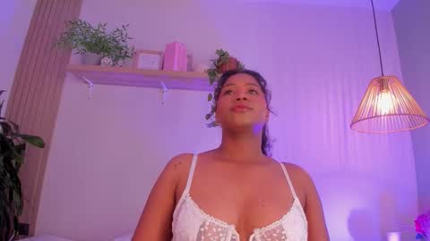 rihanna_sena online show from February 27, 4:05 am